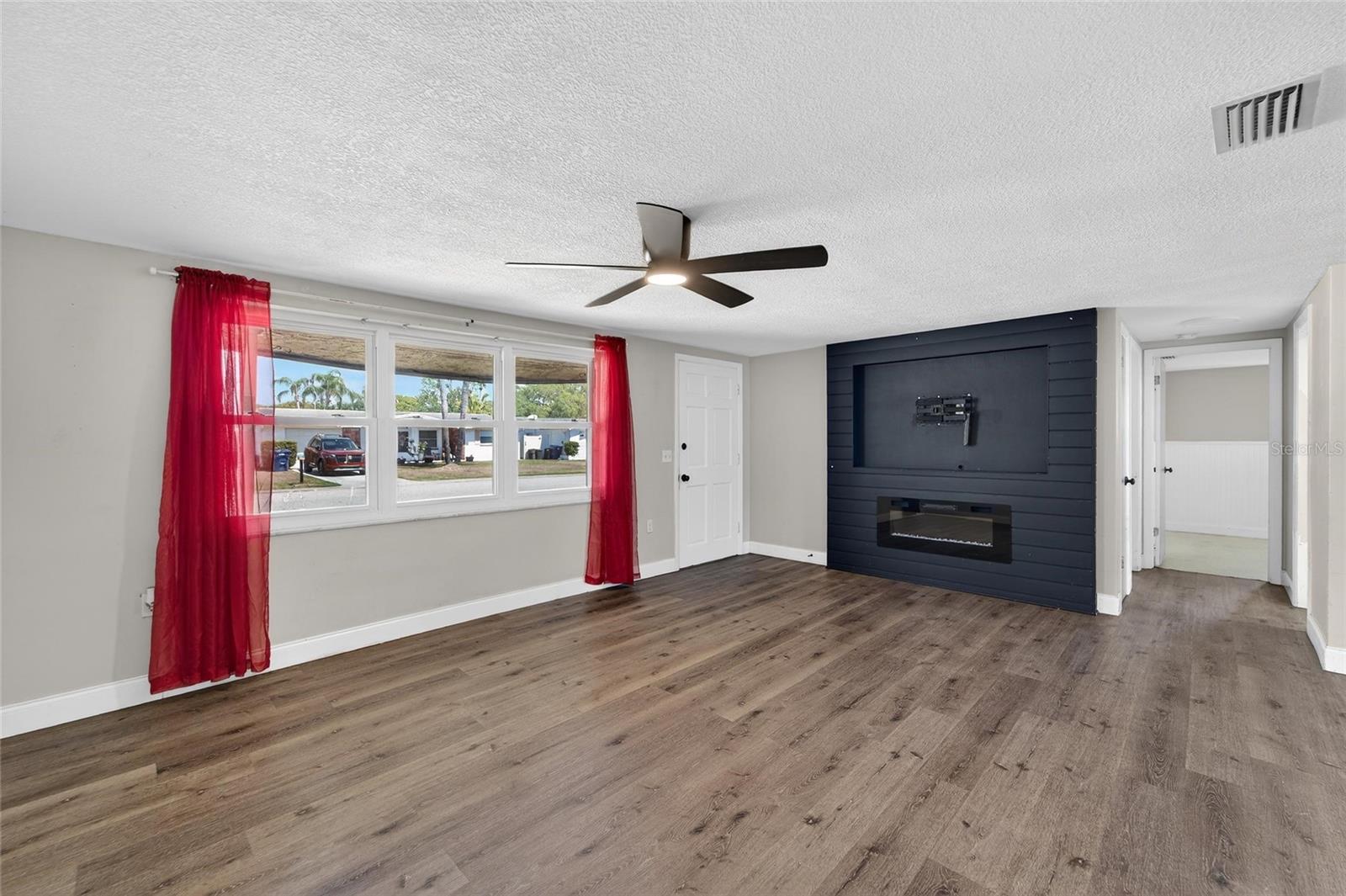 5300 FALCON DR, HOLIDAY, FL, 34690