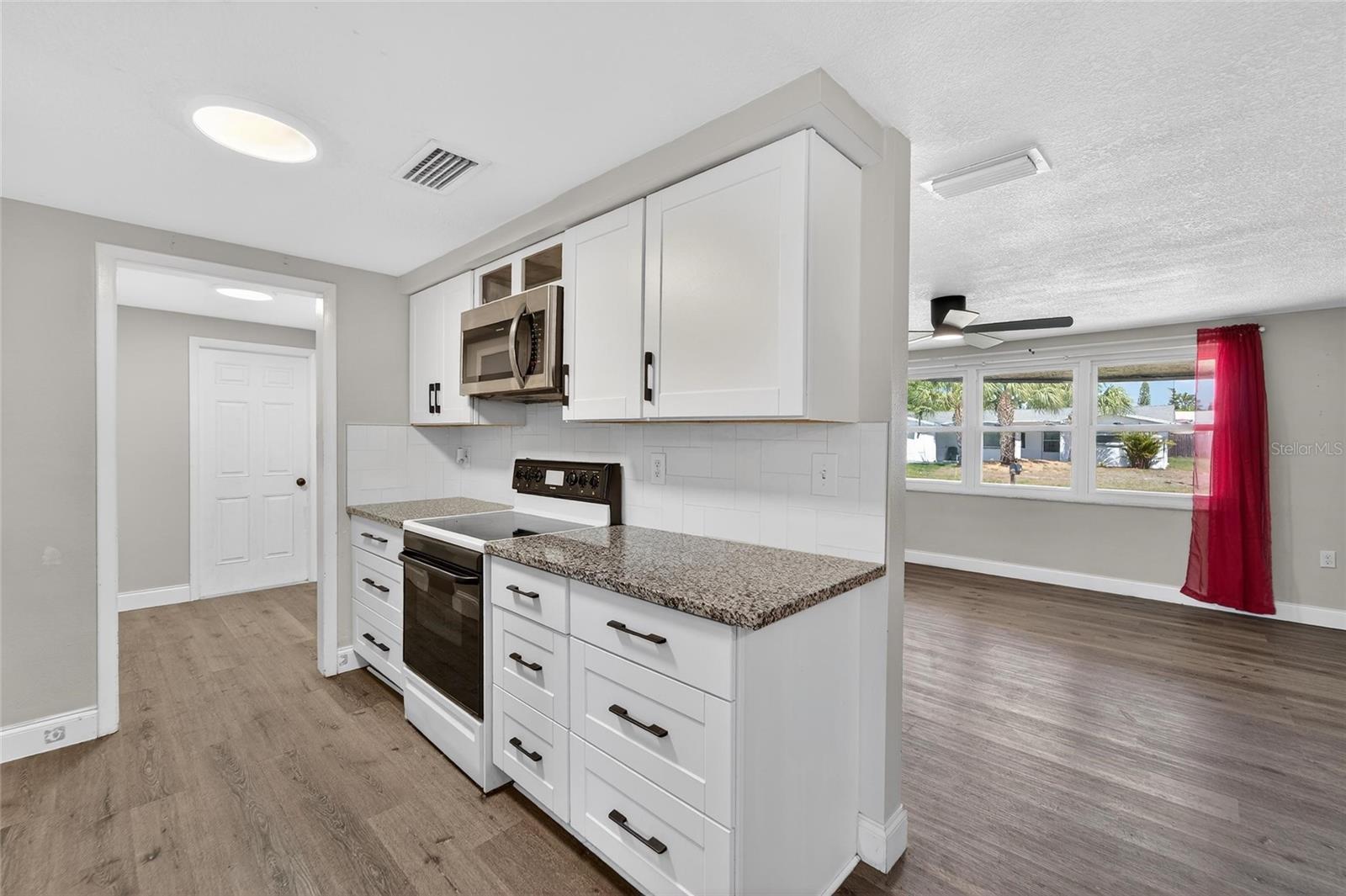 5300 FALCON DR, HOLIDAY, FL, 34690