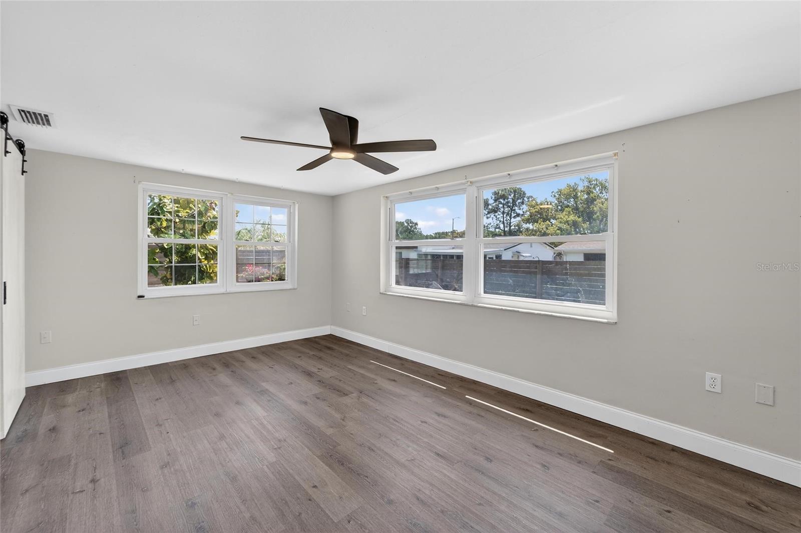 5300 FALCON DR, HOLIDAY, FL, 34690