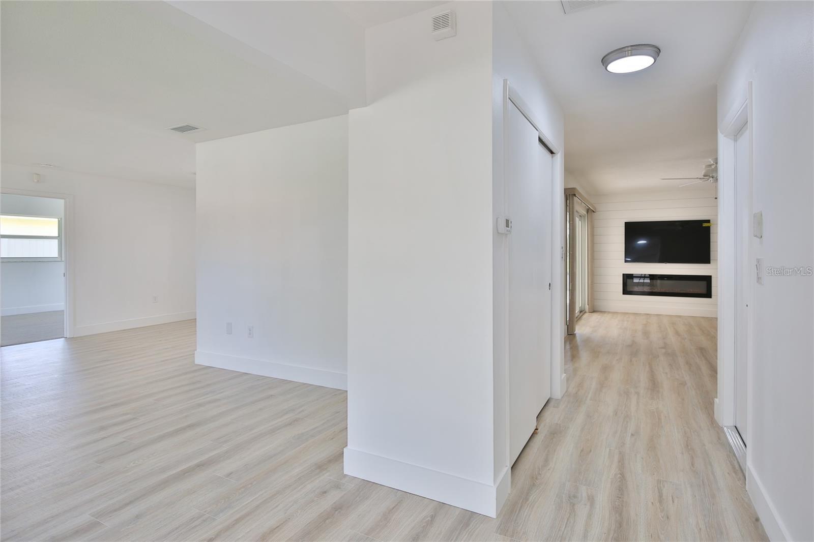 2834 HARDEE DR, SARASOTA, FL, 34231