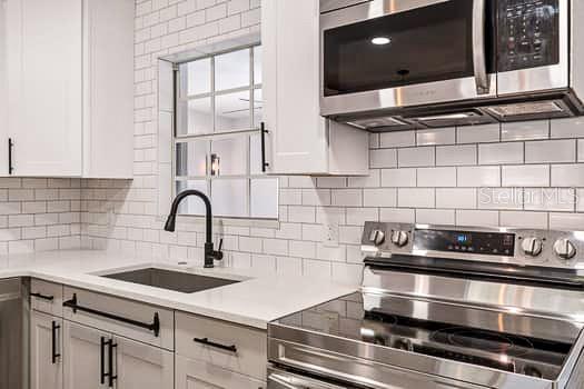 2115 PHILIPPE PKWY, SAFETY HARBOR, FL, 34695