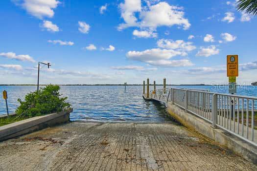 2115 PHILIPPE PKWY, SAFETY HARBOR, FL, 34695