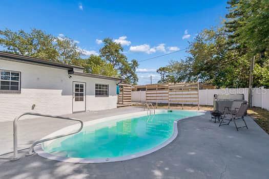 2115 PHILIPPE PKWY, SAFETY HARBOR, FL, 34695