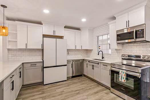 2115 PHILIPPE PKWY, SAFETY HARBOR, FL, 34695