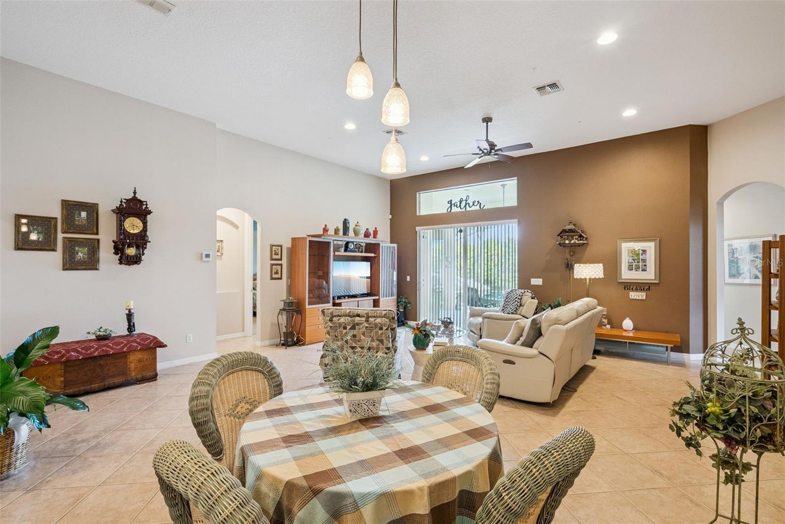 2409 EMERALD ROSE WAY, APOPKA, FL, 32712