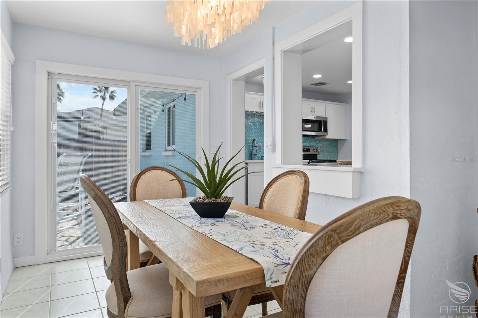 702 OCEAN AVE, NEW SMYRNA BEACH, FL, 32169