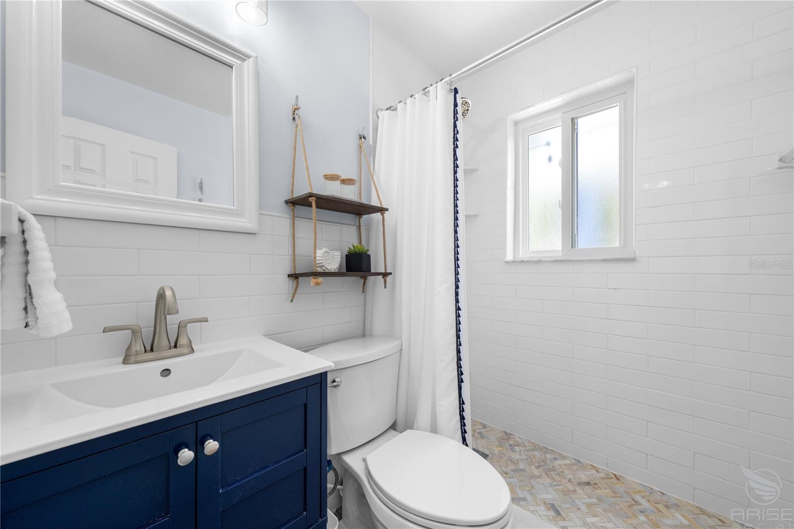 702 OCEAN AVE, NEW SMYRNA BEACH, FL, 32169