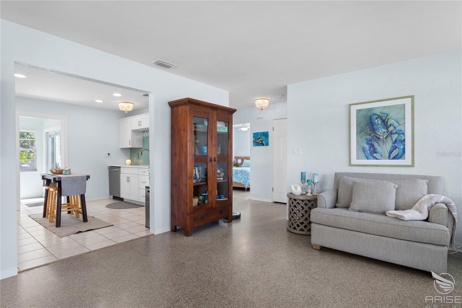 702 OCEAN AVE, NEW SMYRNA BEACH, FL, 32169