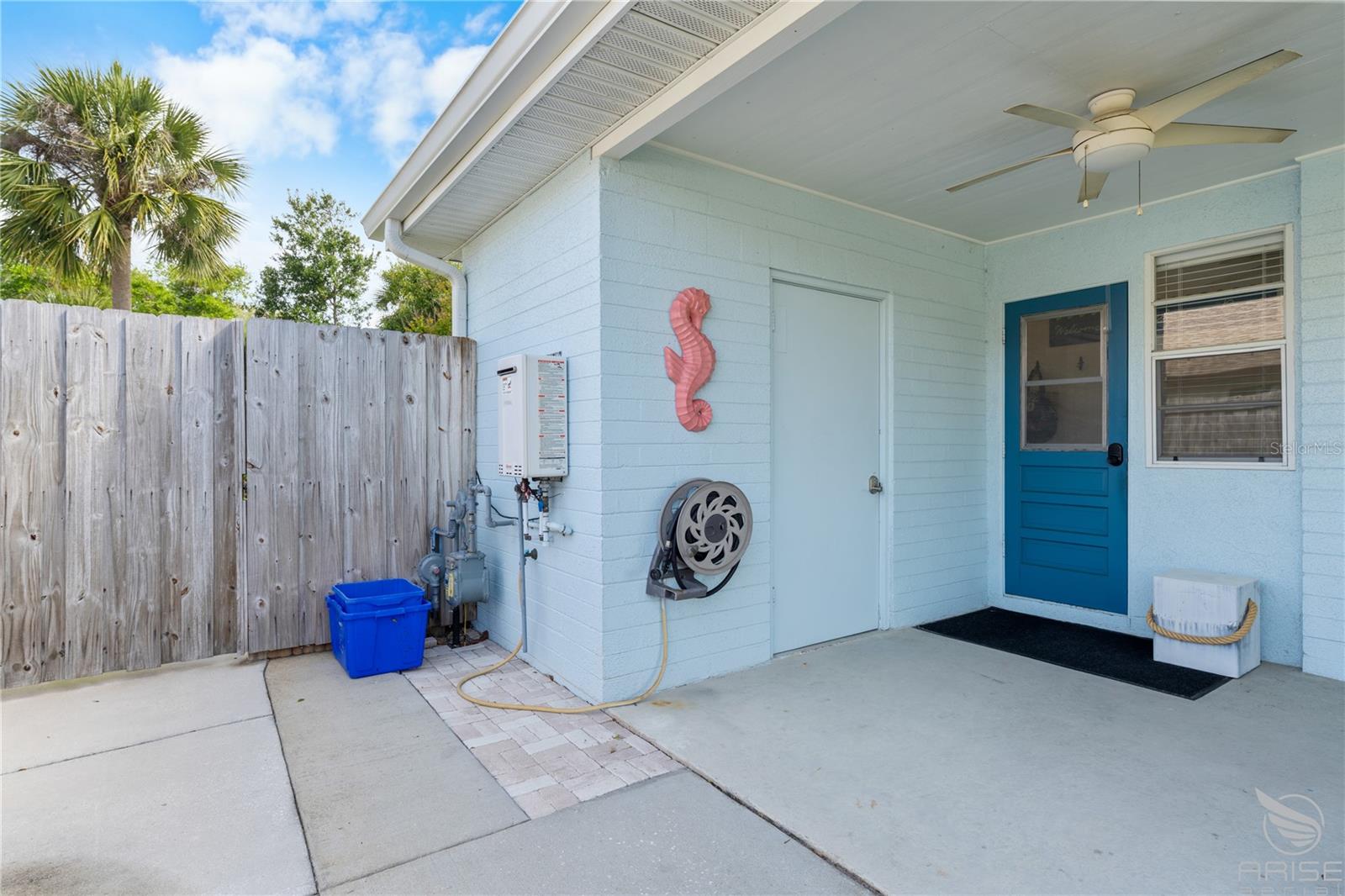 702 OCEAN AVE, NEW SMYRNA BEACH, FL, 32169
