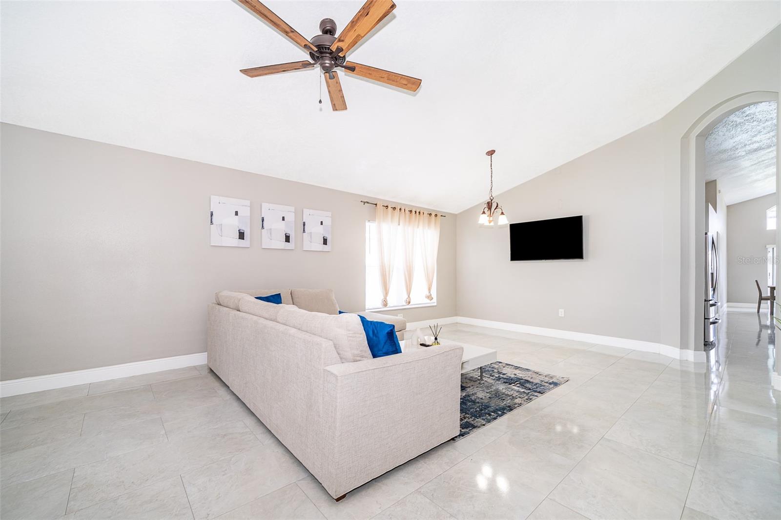 207 LANGHAM DR, DAVENPORT, FL, 33897