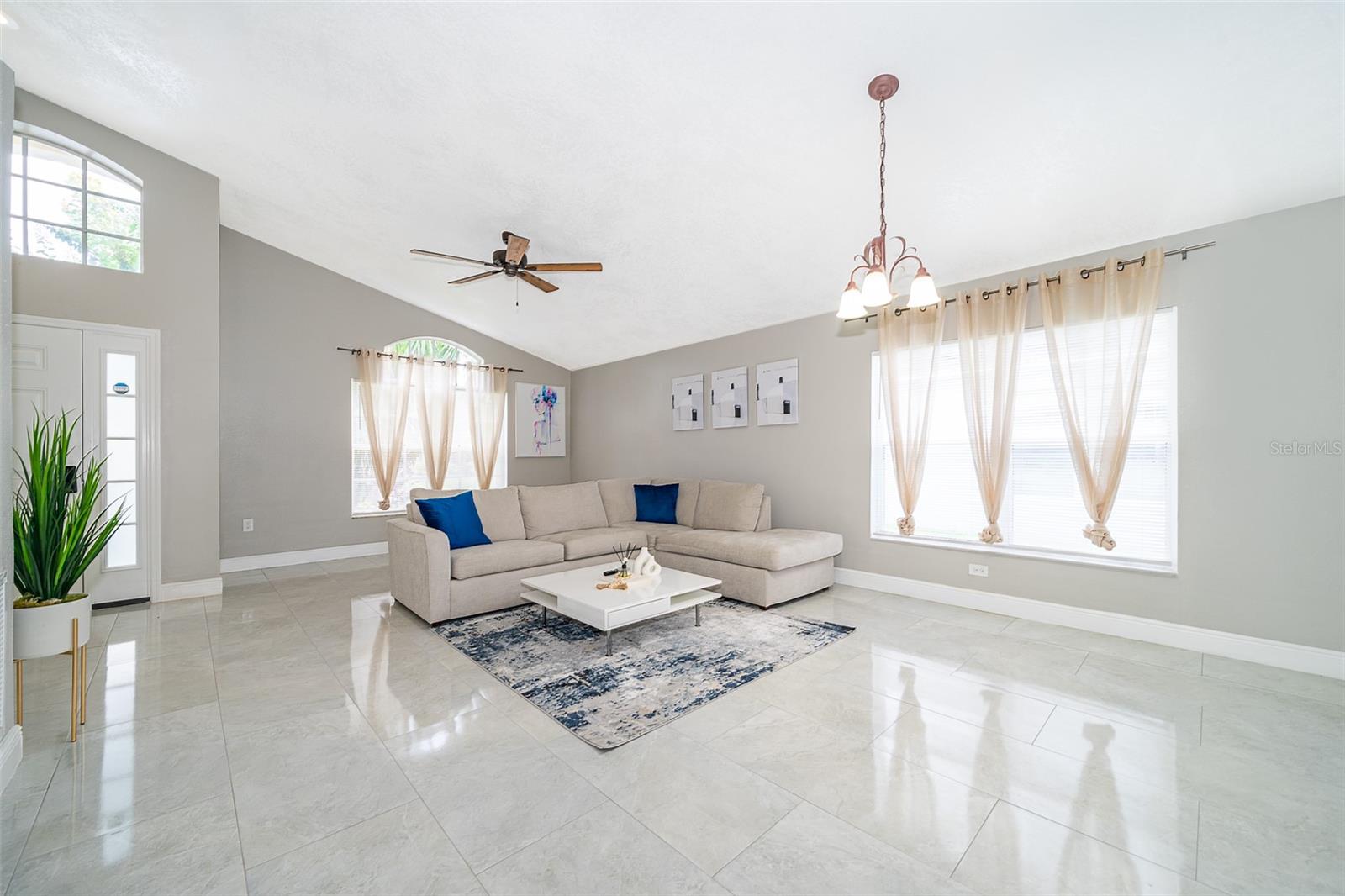207 LANGHAM DR, DAVENPORT, FL, 33897