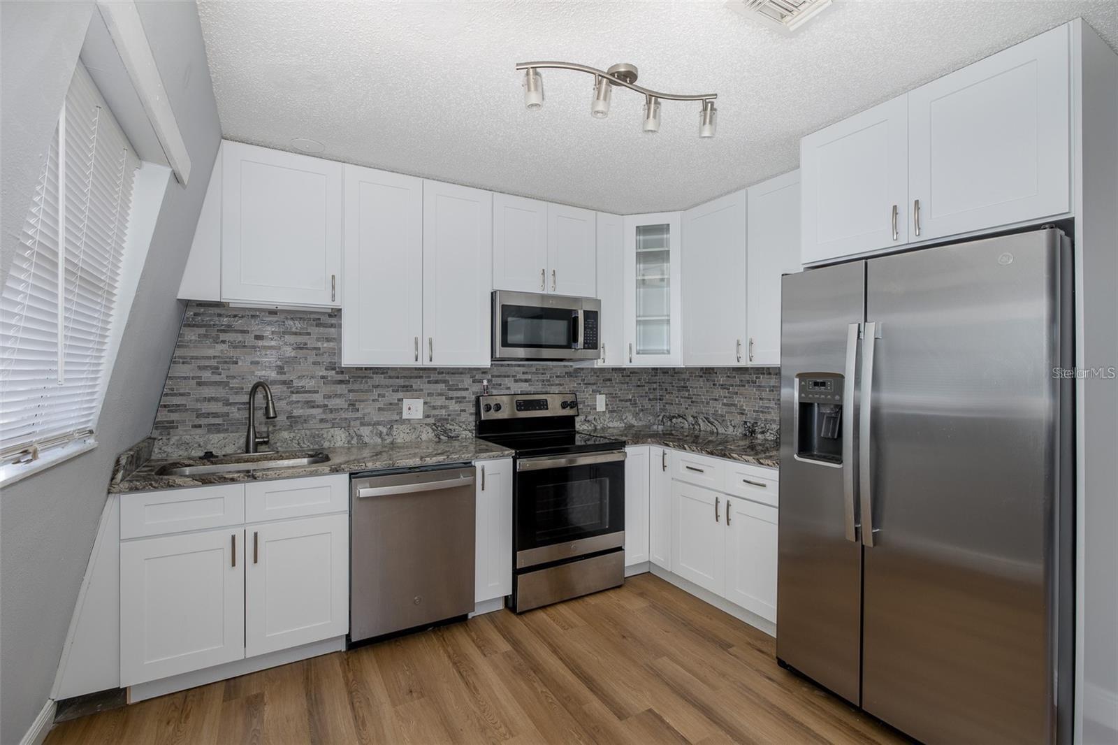 5750 VIRGINIA AVE, NEW PORT RICHEY, FL, 34652