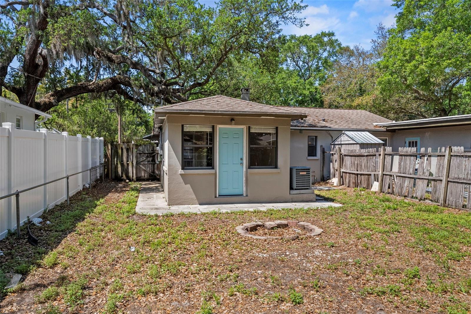 1193 & 1195 BASS BLVD, DUNEDIN, FL, 34698