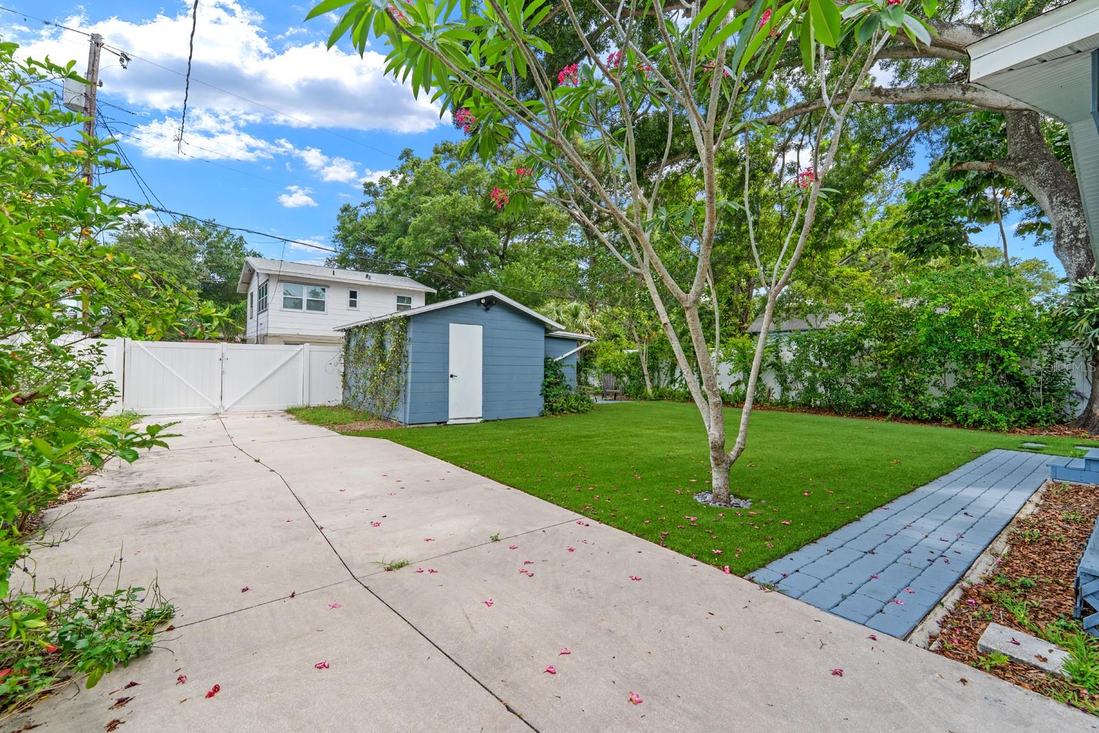 1720 24TH AVE N, ST PETERSBURG, FL, 33713