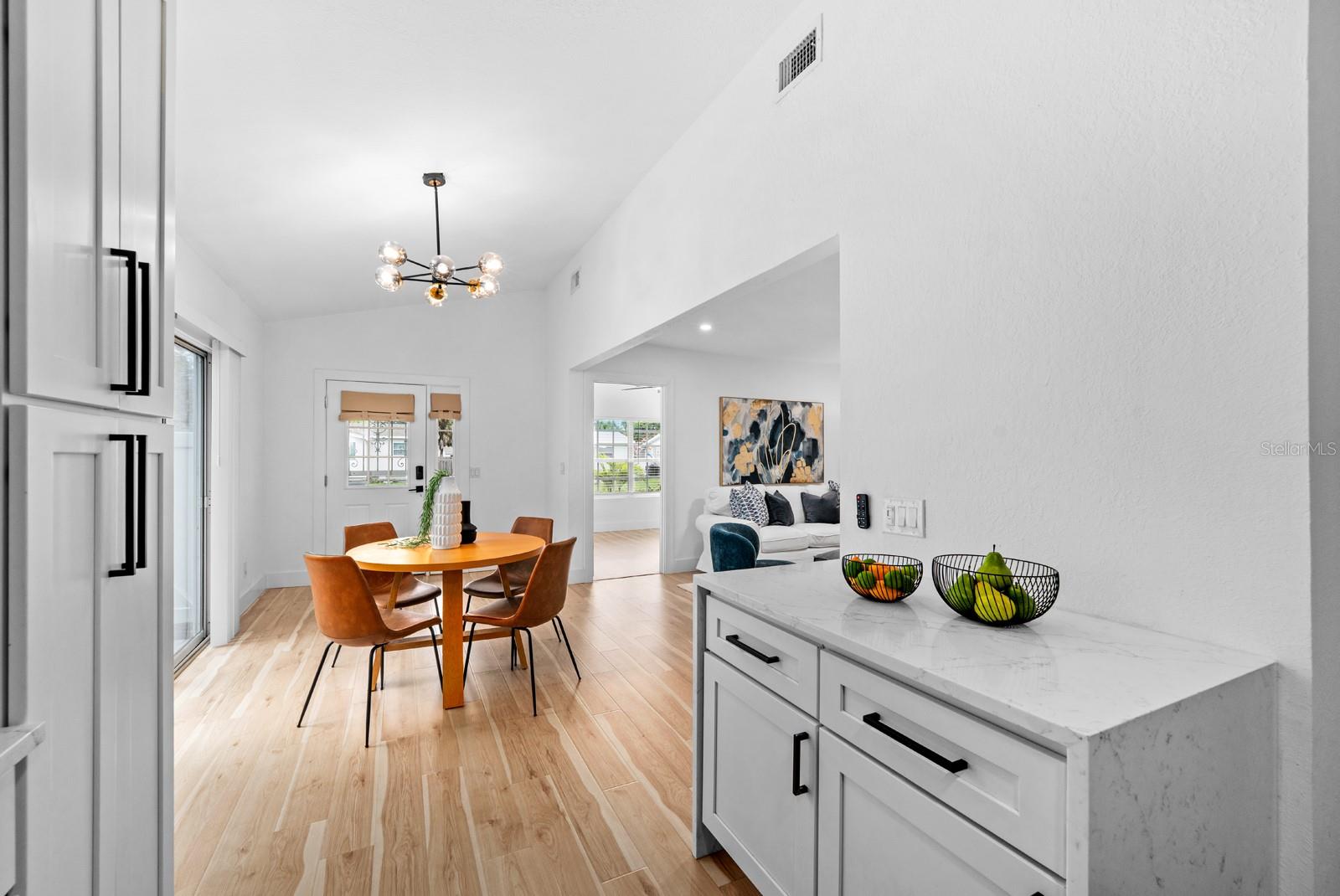 1720 24TH AVE N, ST PETERSBURG, FL, 33713