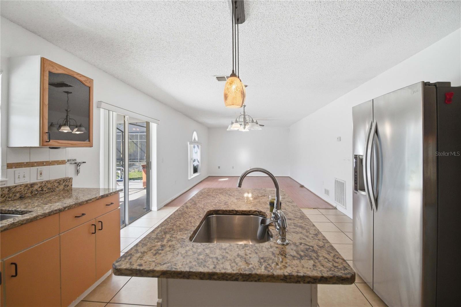206 TARANTO WAY, KISSIMMEE, FL, 34758