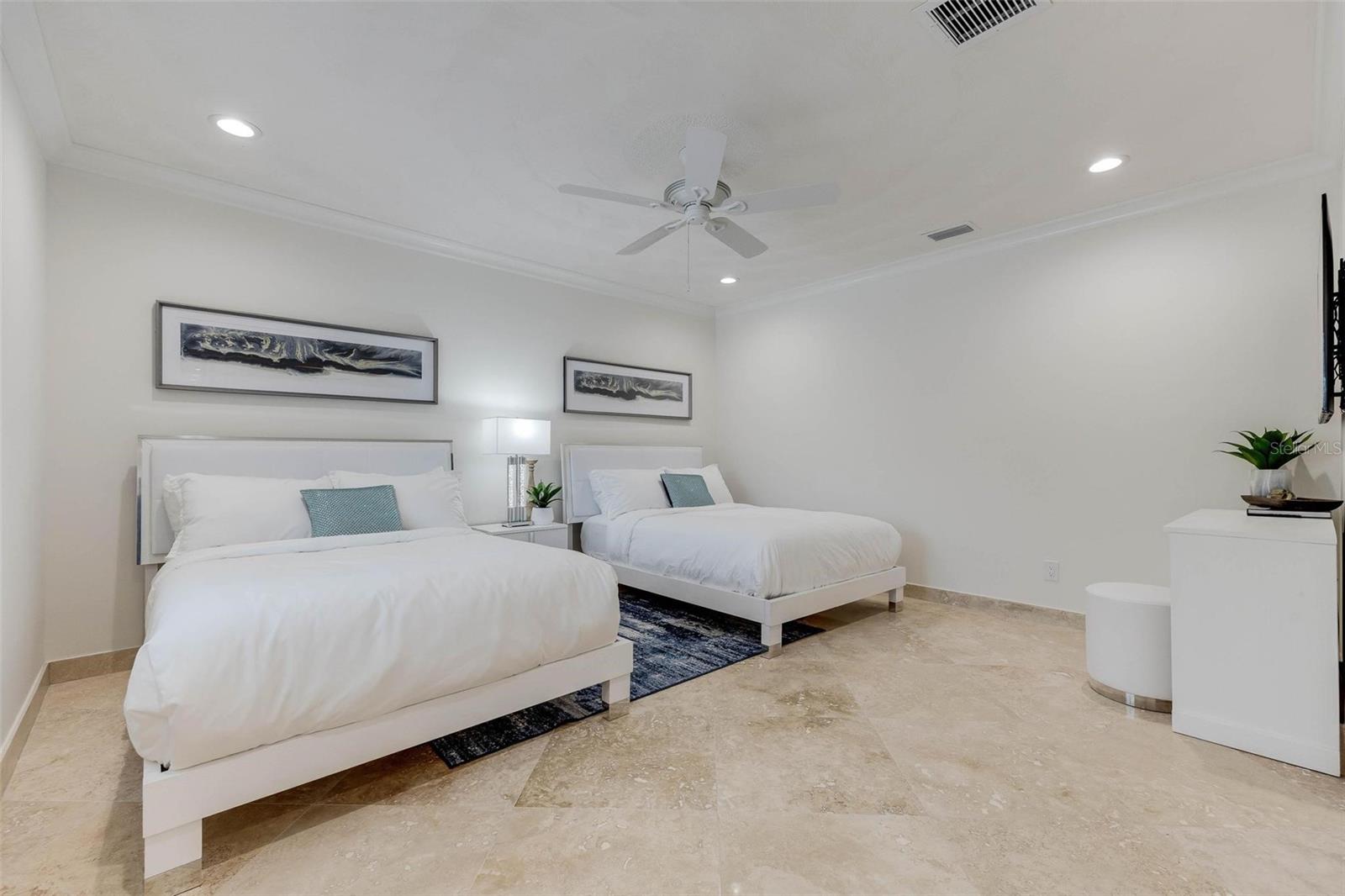 2740 N BEACH RD #B, ENGLEWOOD, FL, 34223