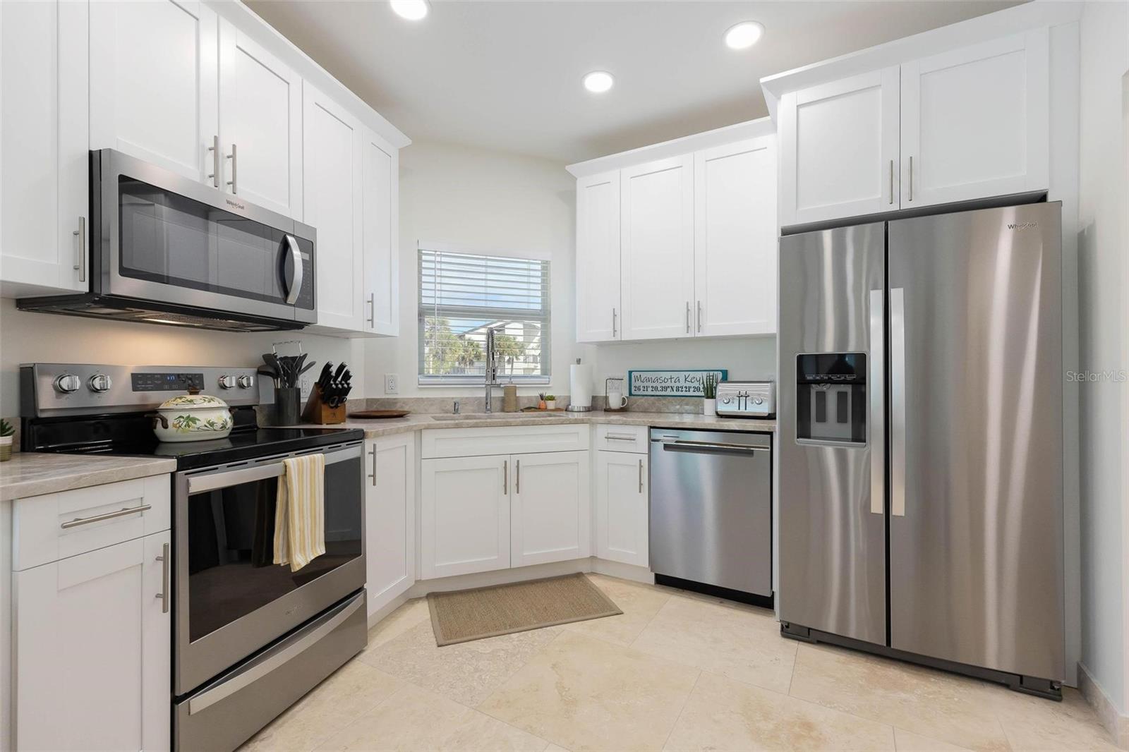 2740 N BEACH RD #B, ENGLEWOOD, FL, 34223