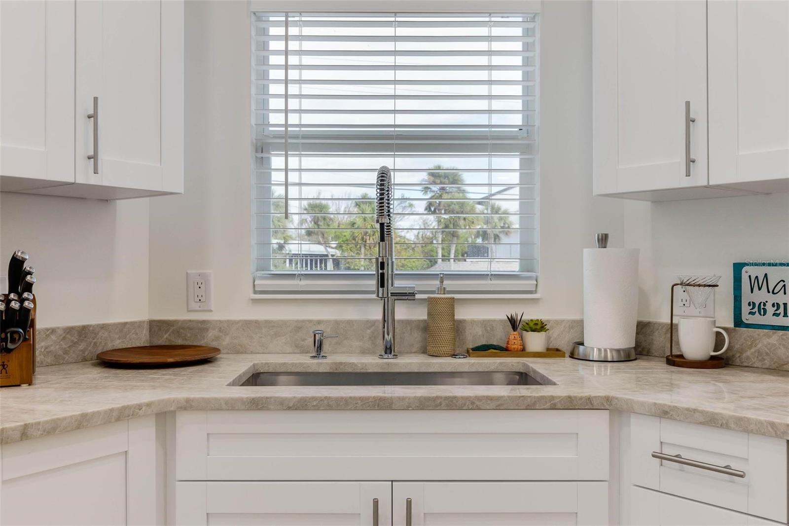 2740 N BEACH RD #B, ENGLEWOOD, FL, 34223