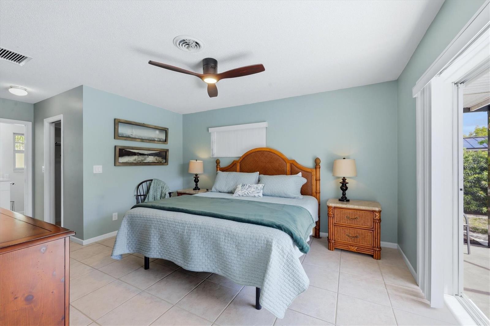 353 S SHORE DR, OSPREY, FL, 34229