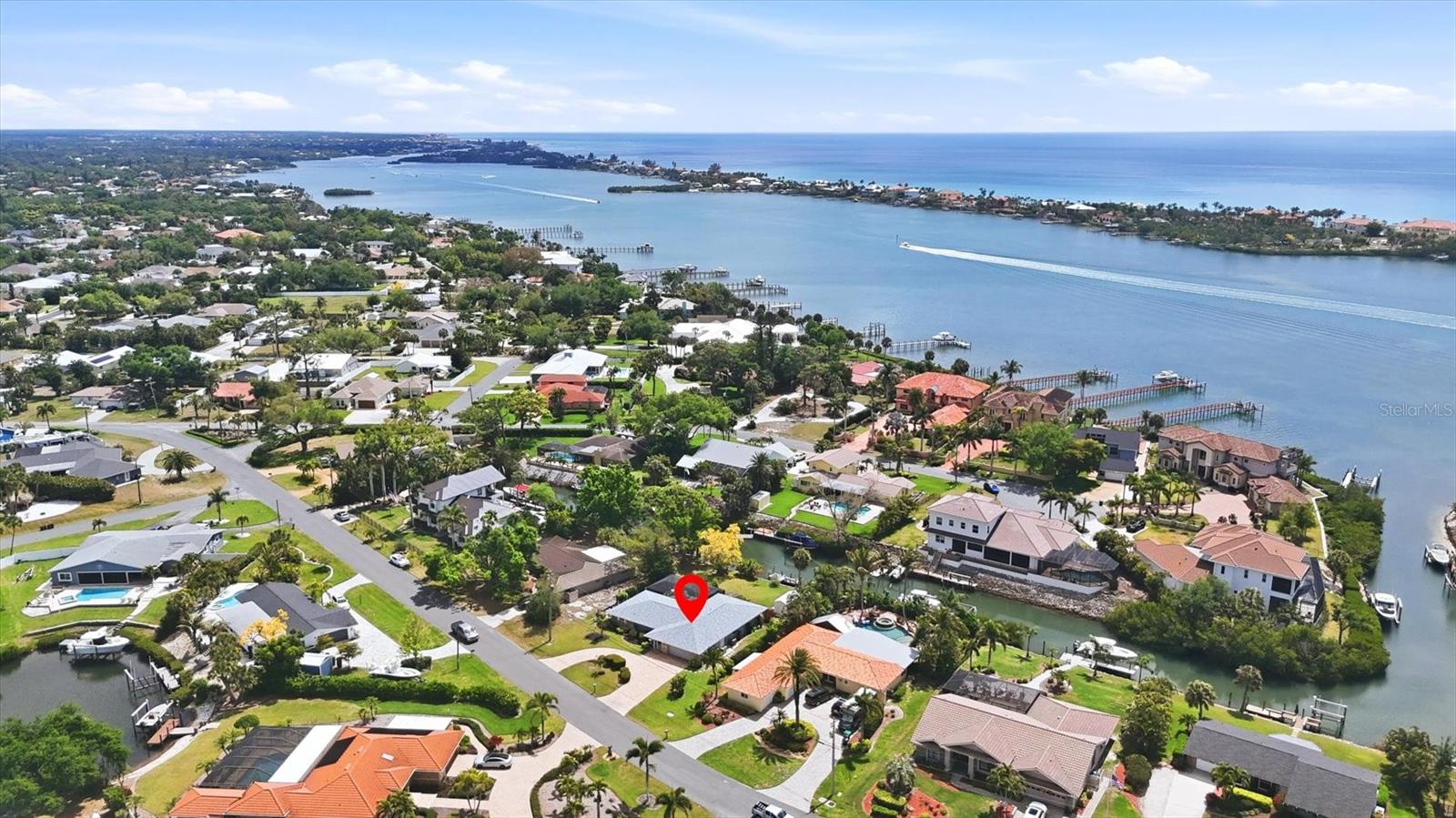 353 S SHORE DR, OSPREY, FL, 34229