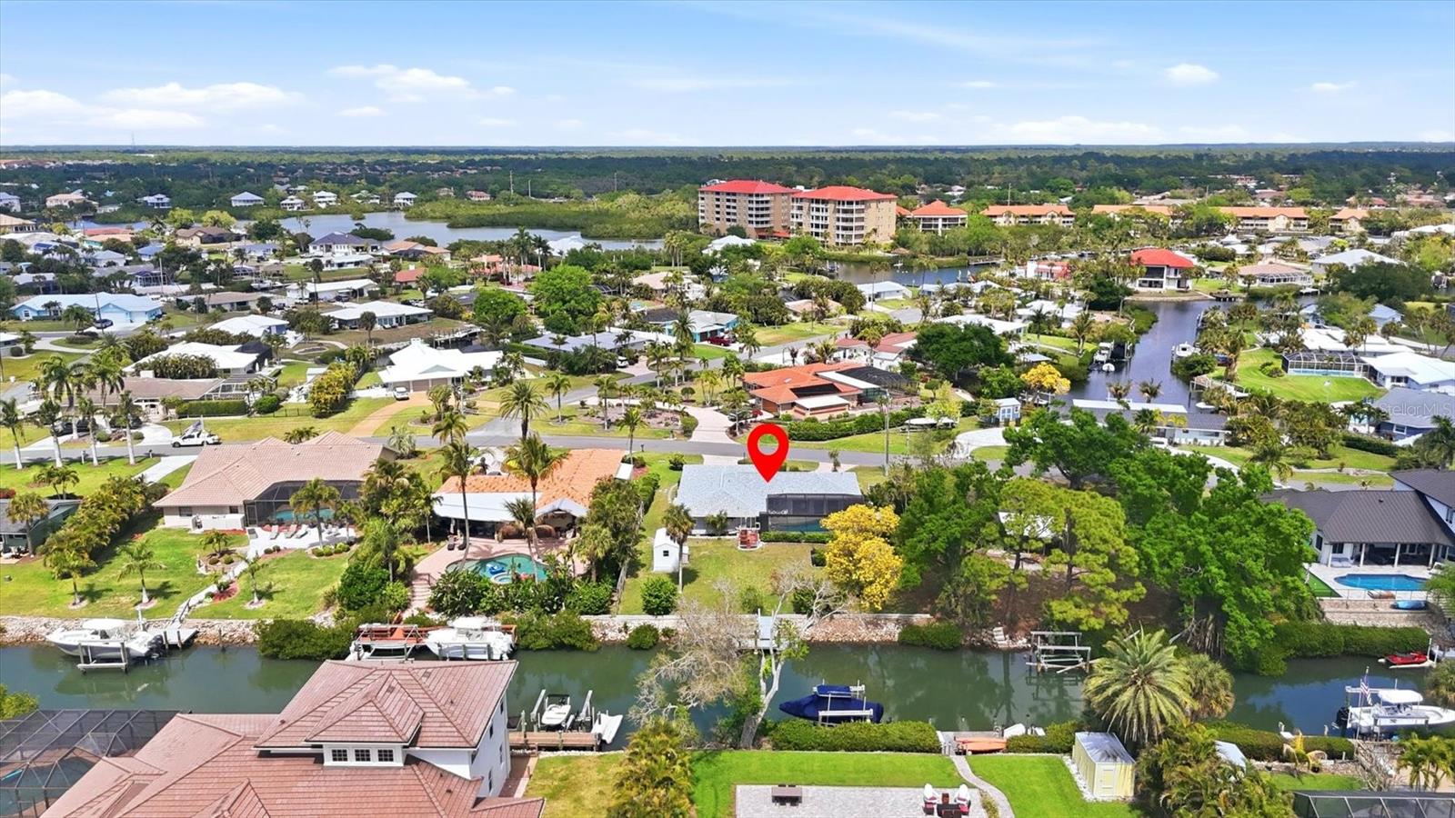 353 S SHORE DR, OSPREY, FL, 34229