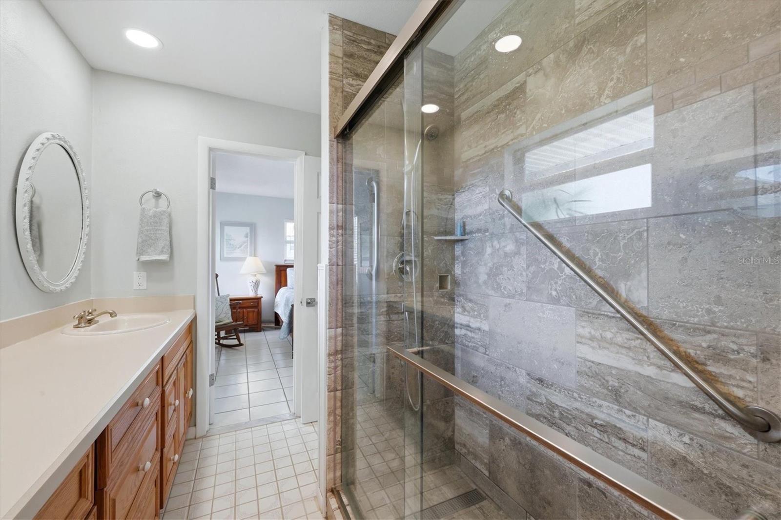 353 S SHORE DR, OSPREY, FL, 34229