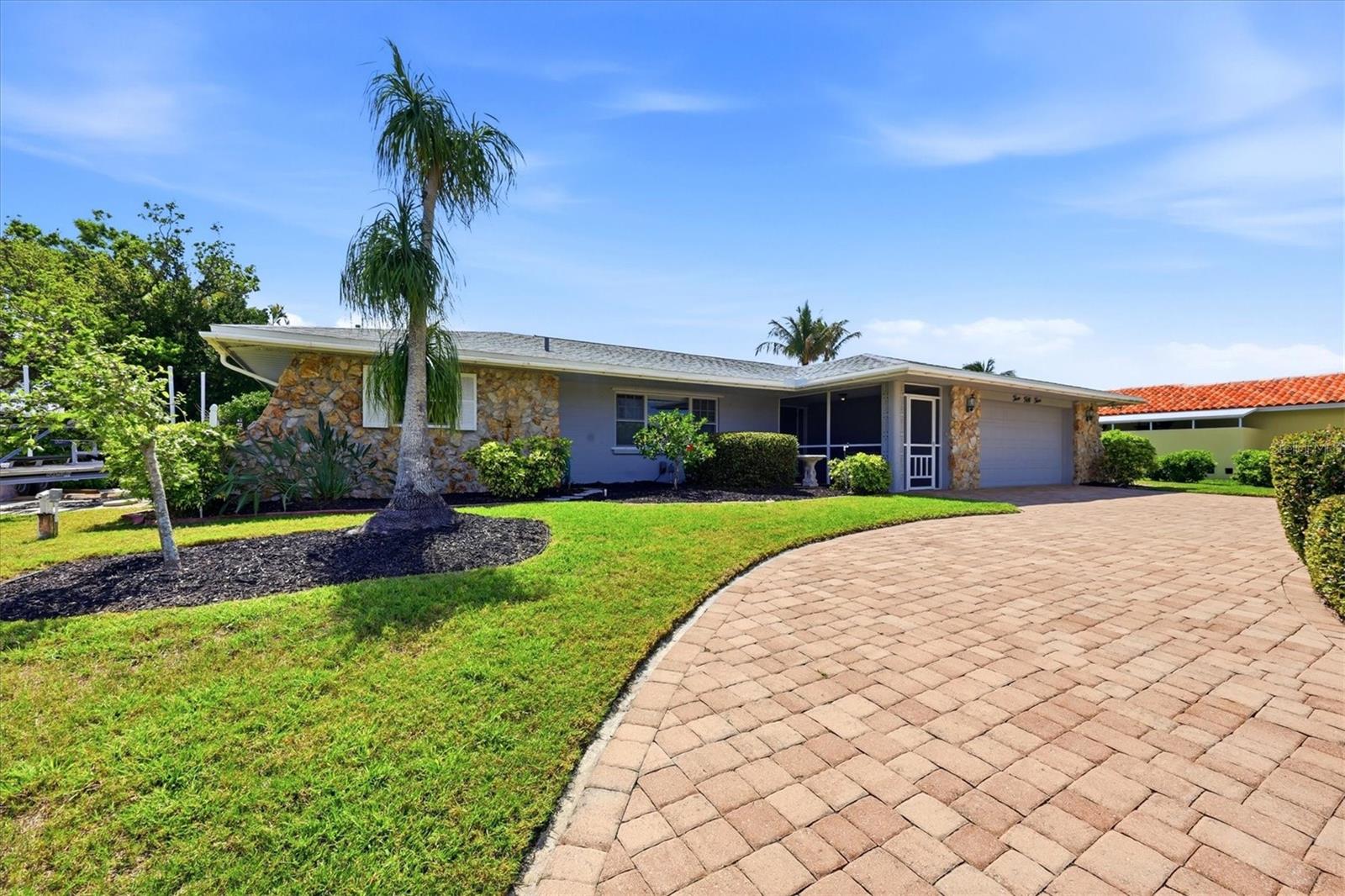 353 S SHORE DR, OSPREY, FL, 34229