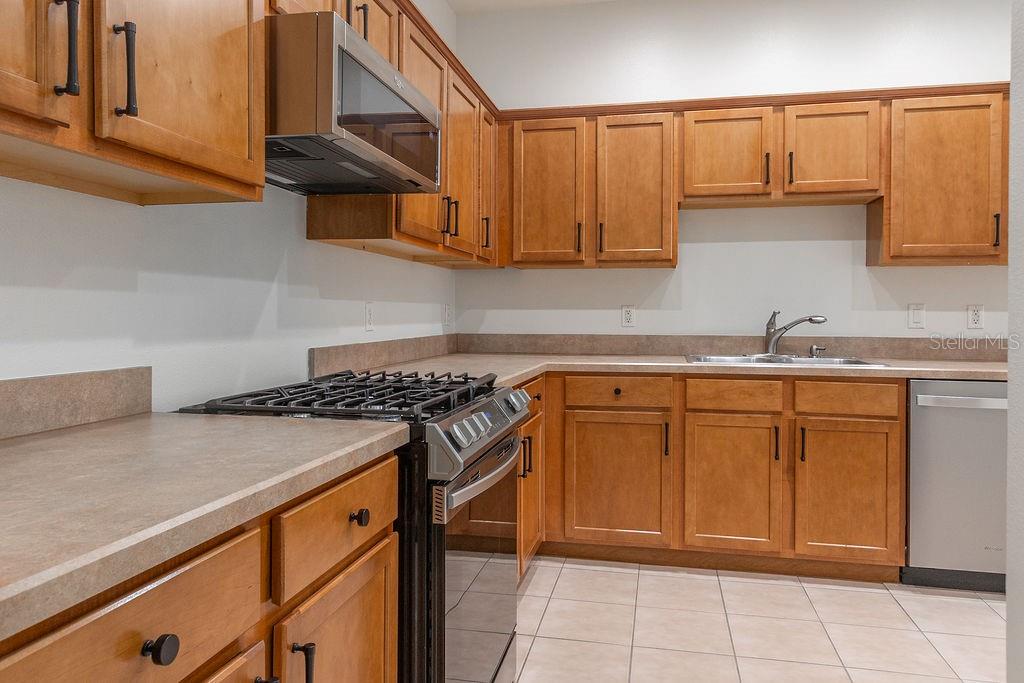 808 CARLYLE LN, DELAND, FL, 32724