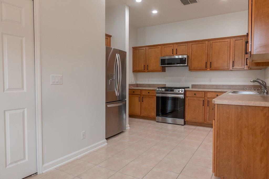 808 CARLYLE LN, DELAND, FL, 32724