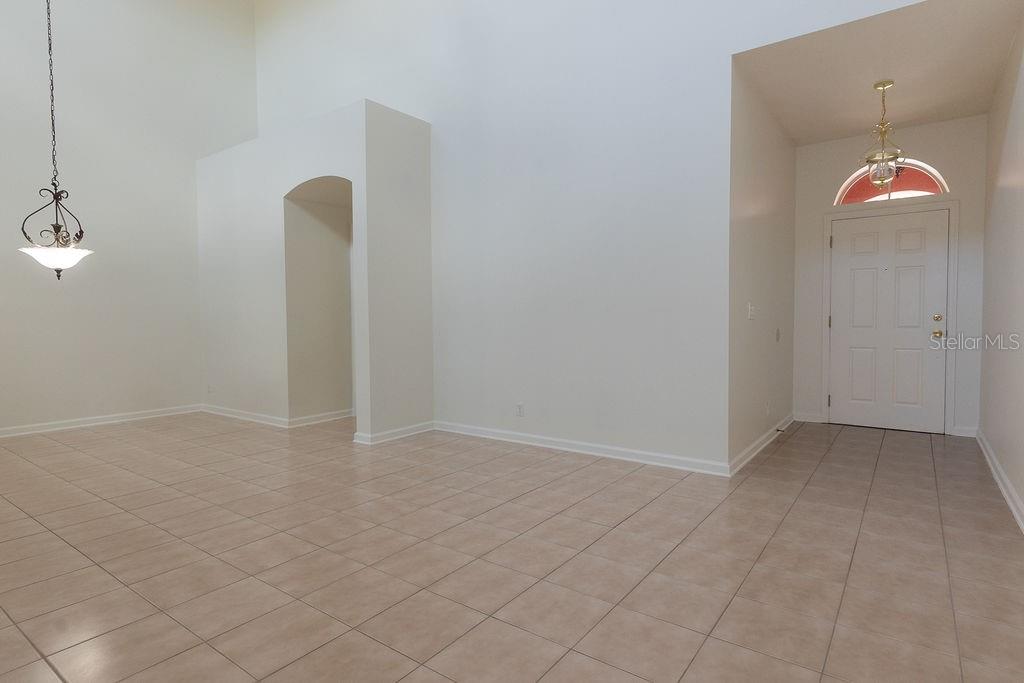 808 CARLYLE LN, DELAND, FL, 32724