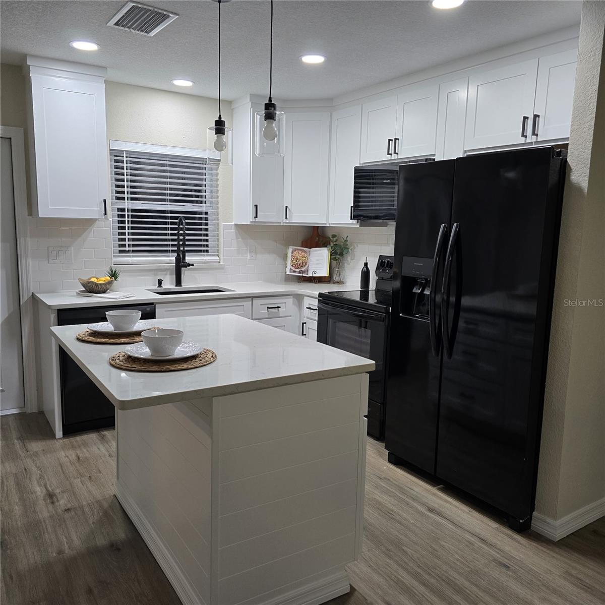 4614 EAGLES NEST RD, FRUITLAND PARK, FL, 34731