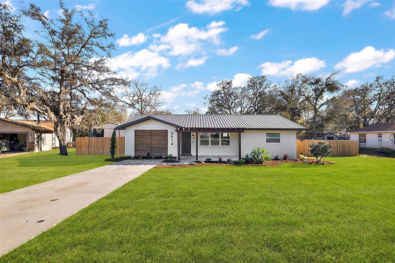 4614 EAGLES NEST RD, FRUITLAND PARK, FL, 34731