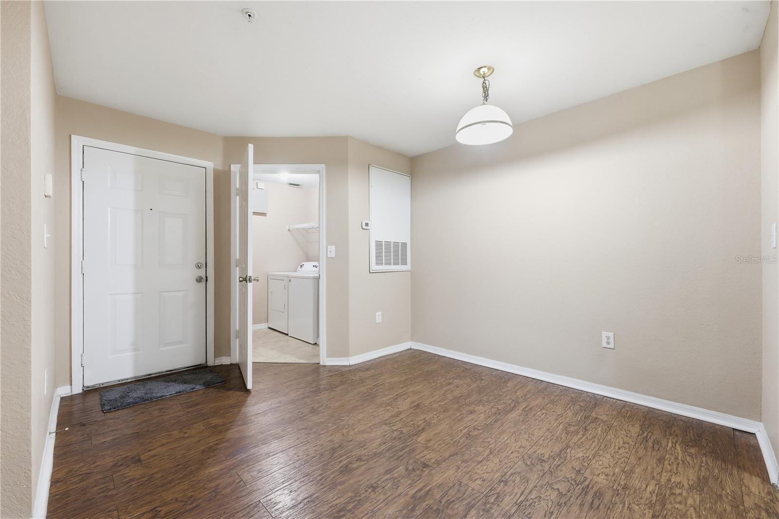 5475 VINELAND RD #8212, ORLANDO, FL, 32811
