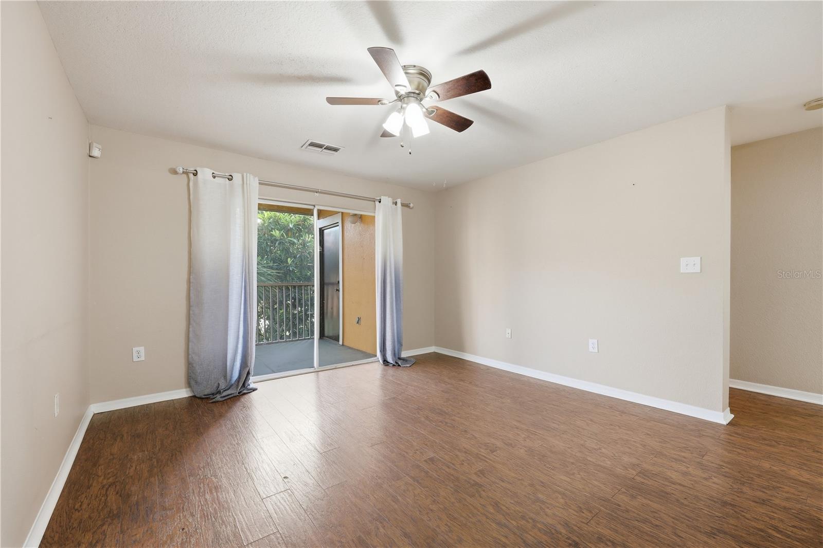 5475 VINELAND RD #8212, ORLANDO, FL, 32811