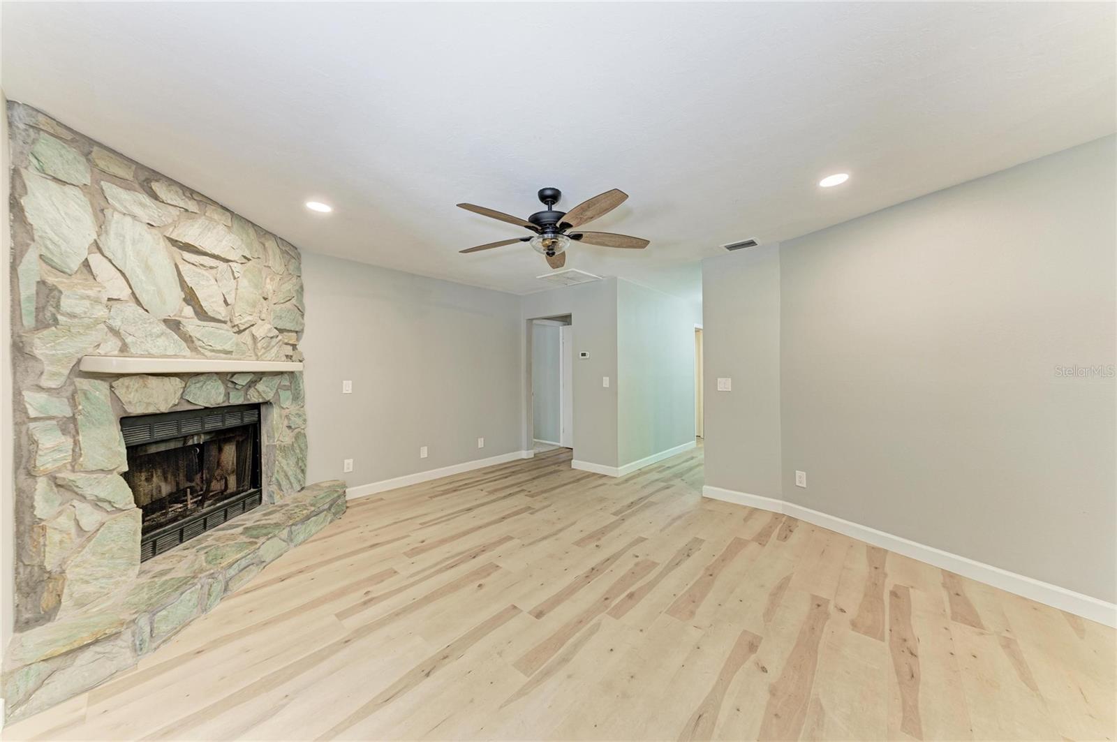 4913 32ND ST E, BRADENTON, FL, 34203