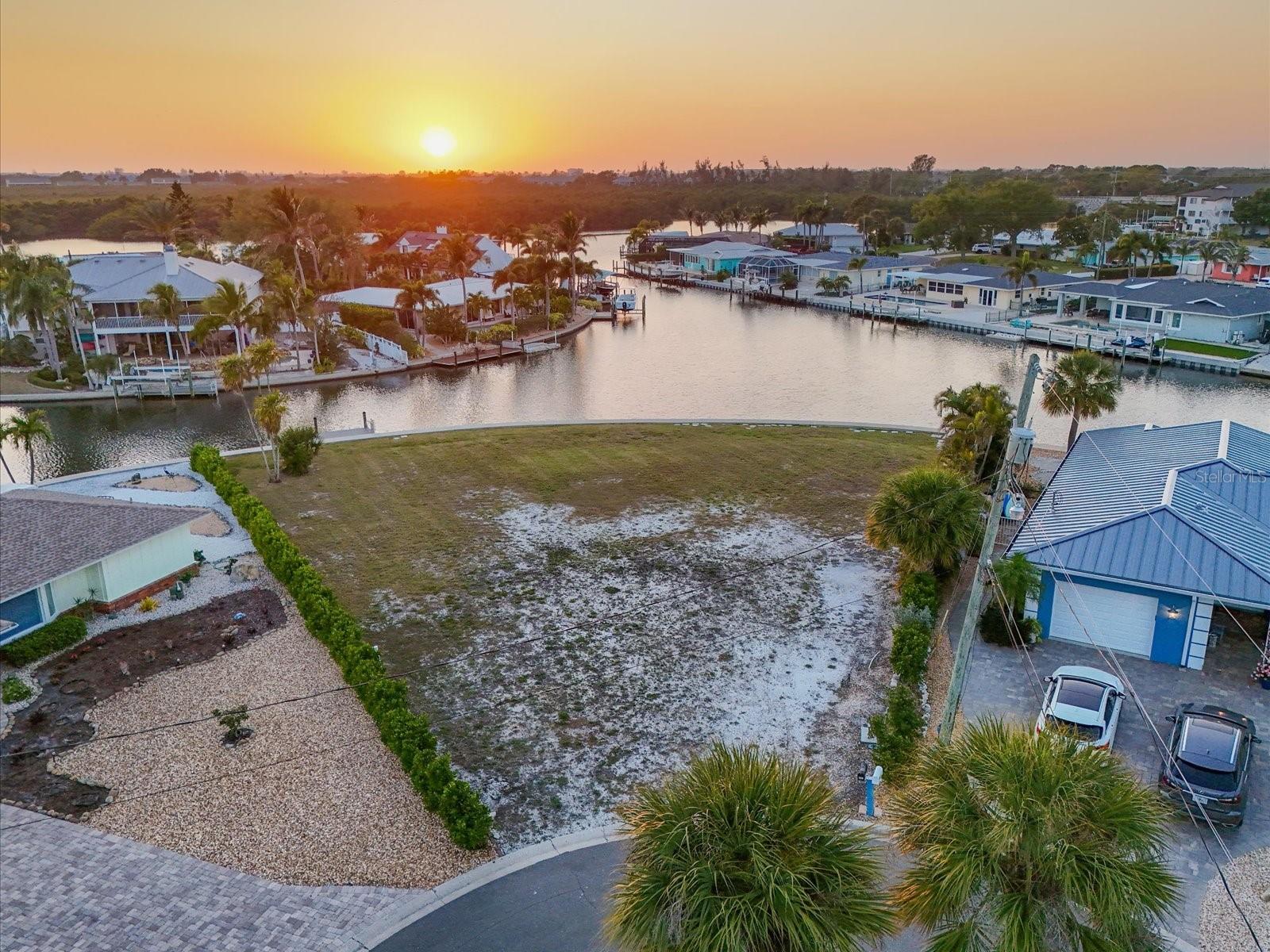 10412 KINGFISHER RD W, BRADENTON, FL, 34209