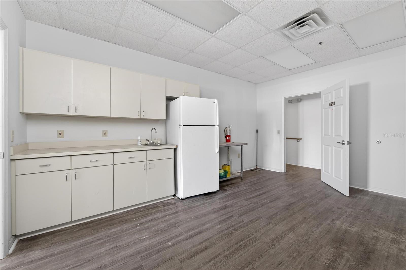 106 N EVERS ST, PLANT CITY, FL, 33563