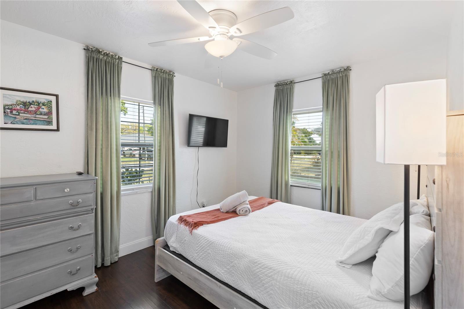 3932 W BAY COURT AVE, TAMPA, FL, 33611