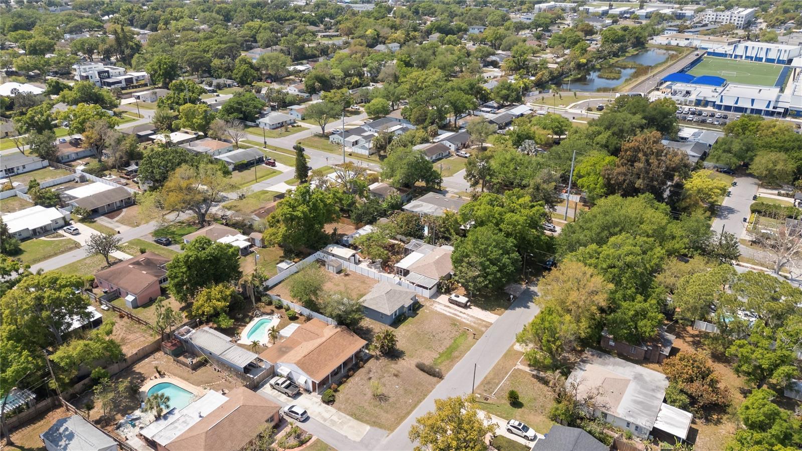 3932 W BAY COURT AVE, TAMPA, FL, 33611