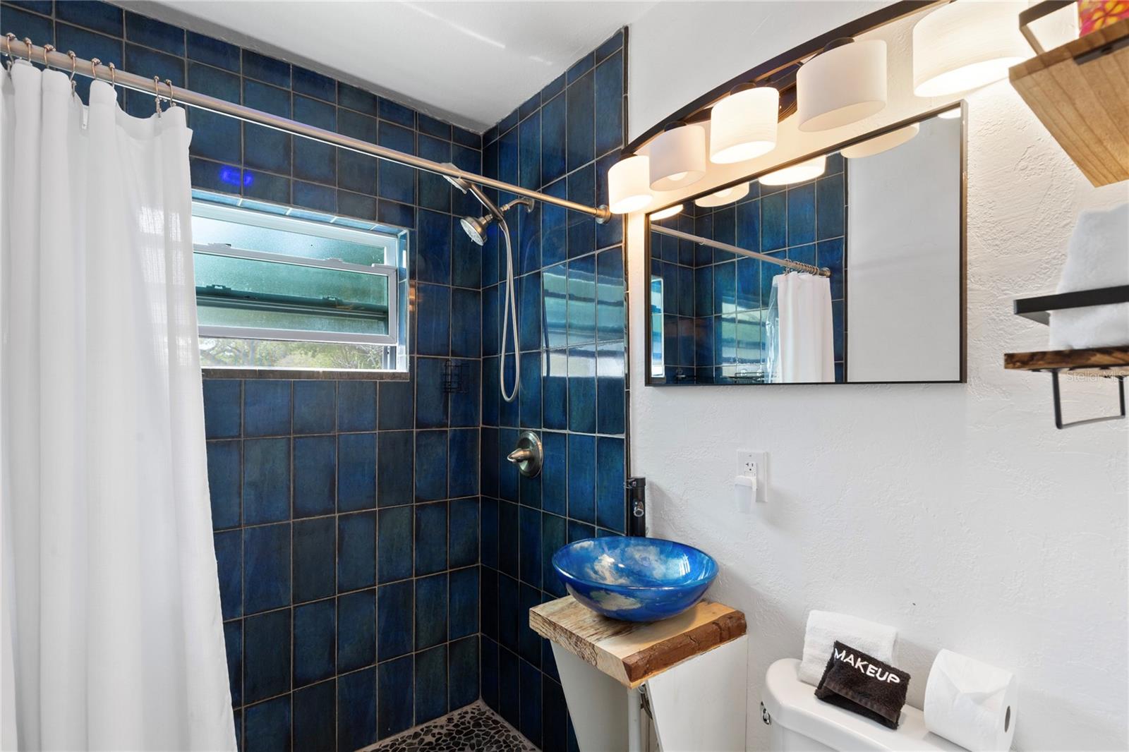 3932 W BAY COURT AVE, TAMPA, FL, 33611