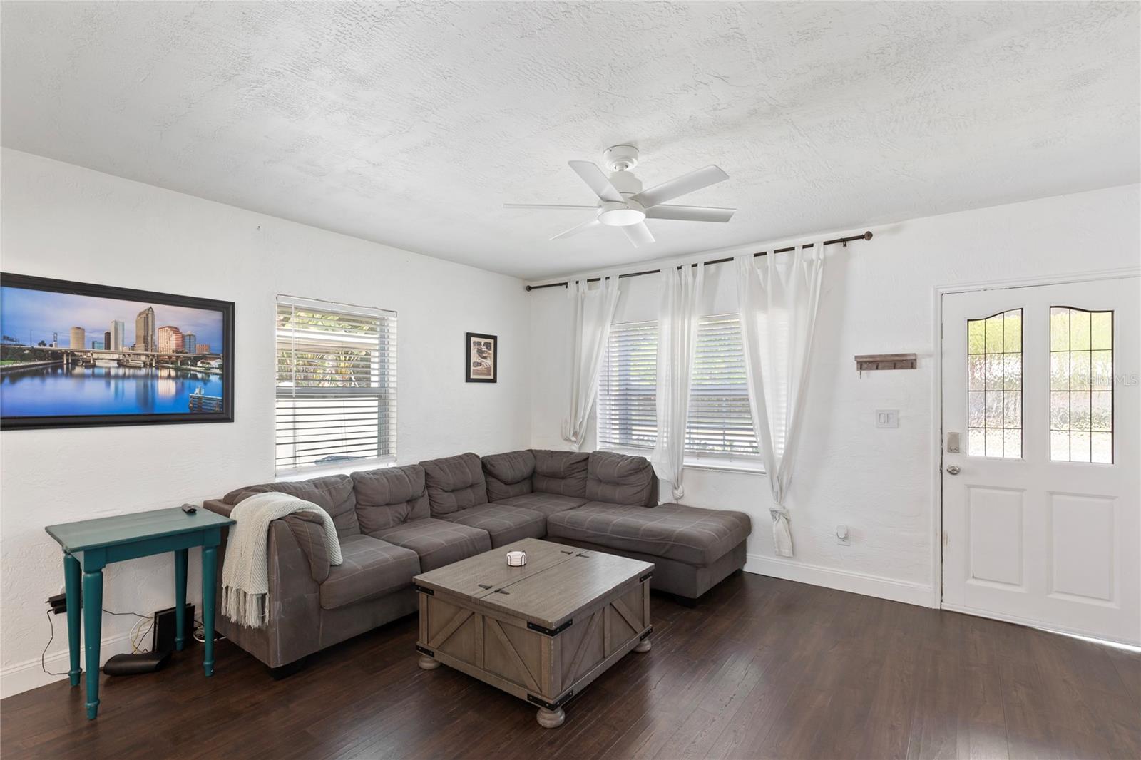 3932 W BAY COURT AVE, TAMPA, FL, 33611