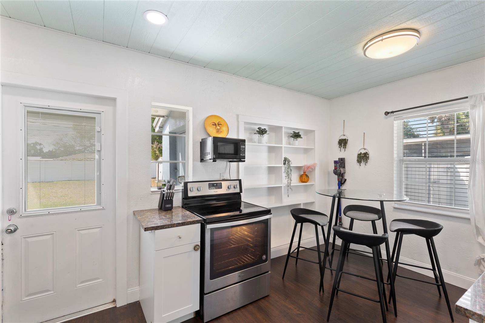3932 W BAY COURT AVE, TAMPA, FL, 33611
