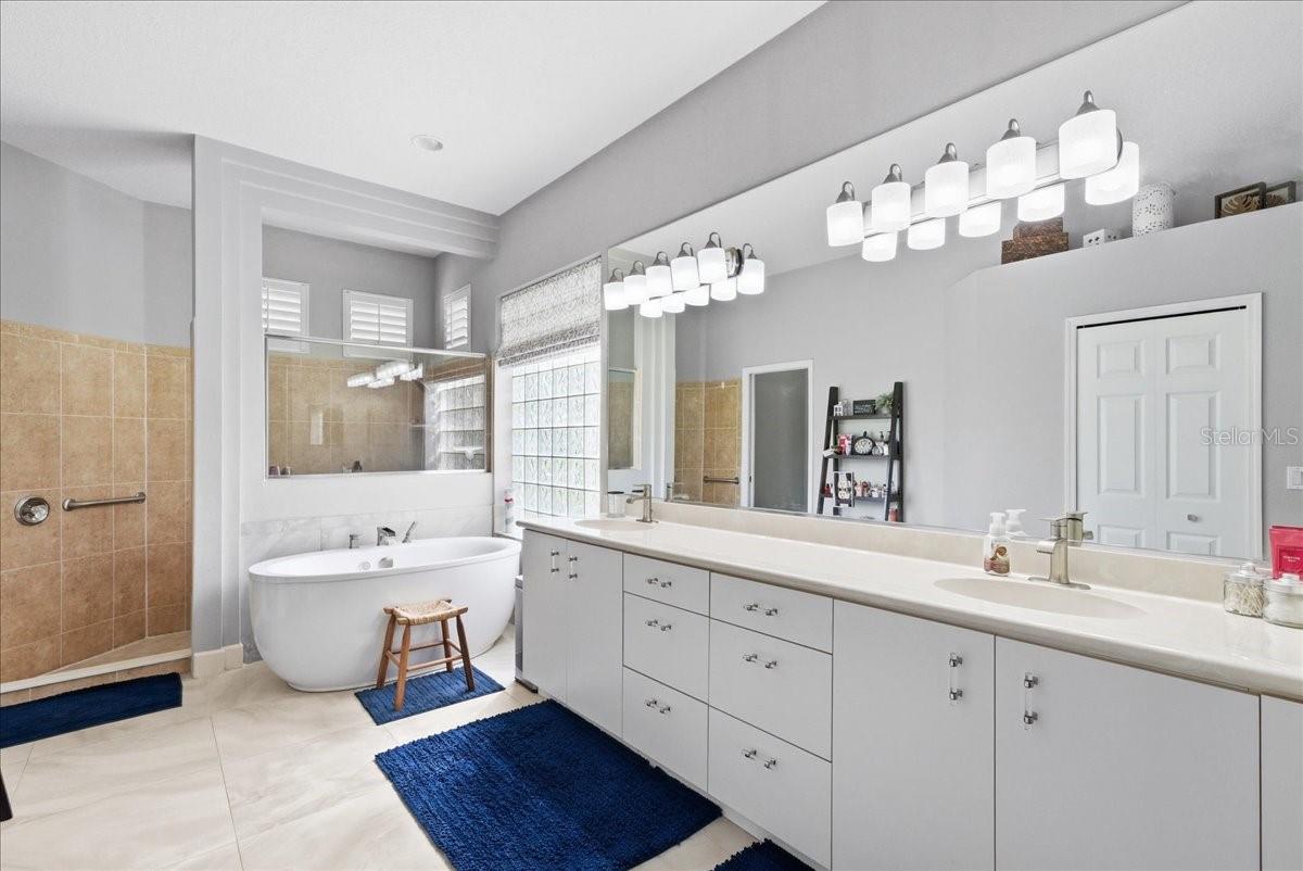 800 ARBOR GLEN CT, ORMOND BEACH, FL, 32174