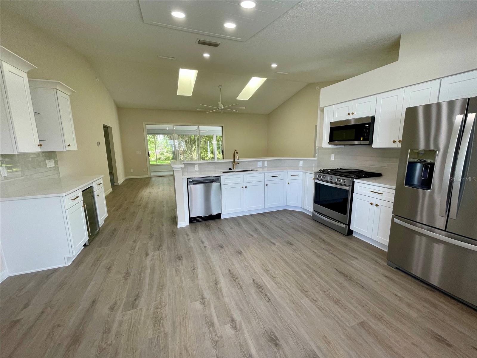 6042 WADE ST, LEESBURG, FL, 34748