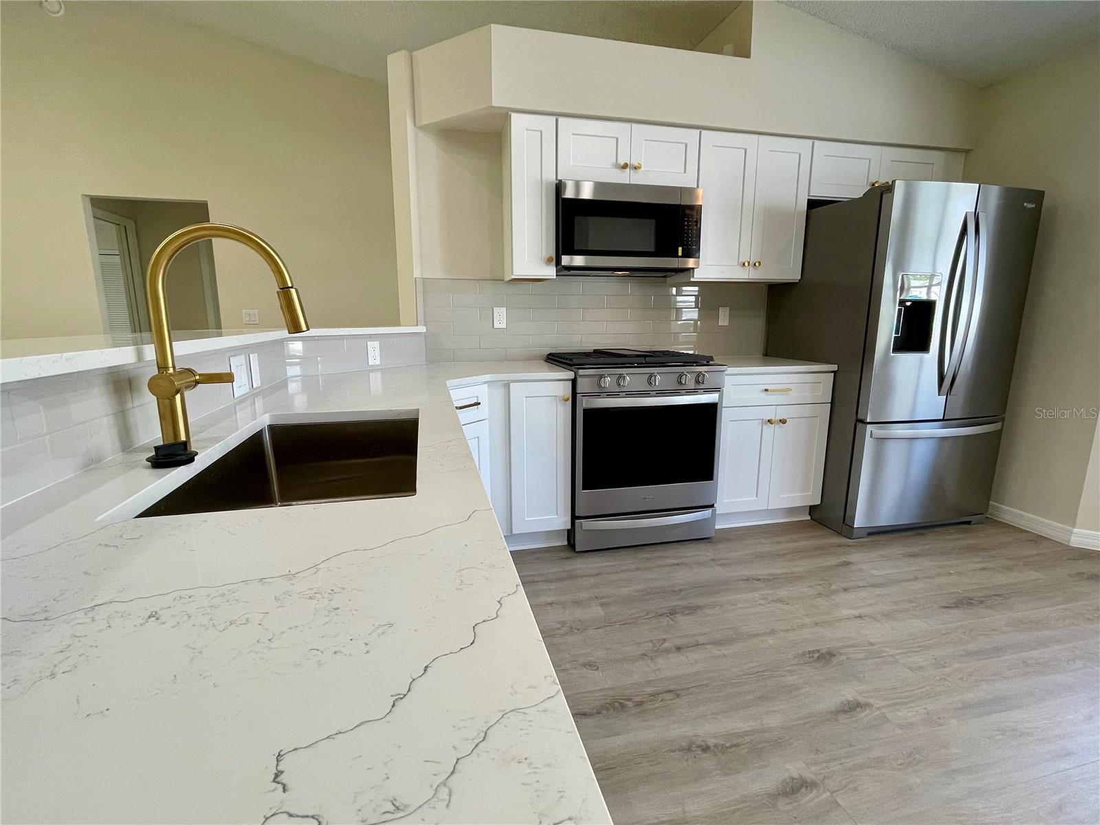 6042 WADE ST, LEESBURG, FL, 34748