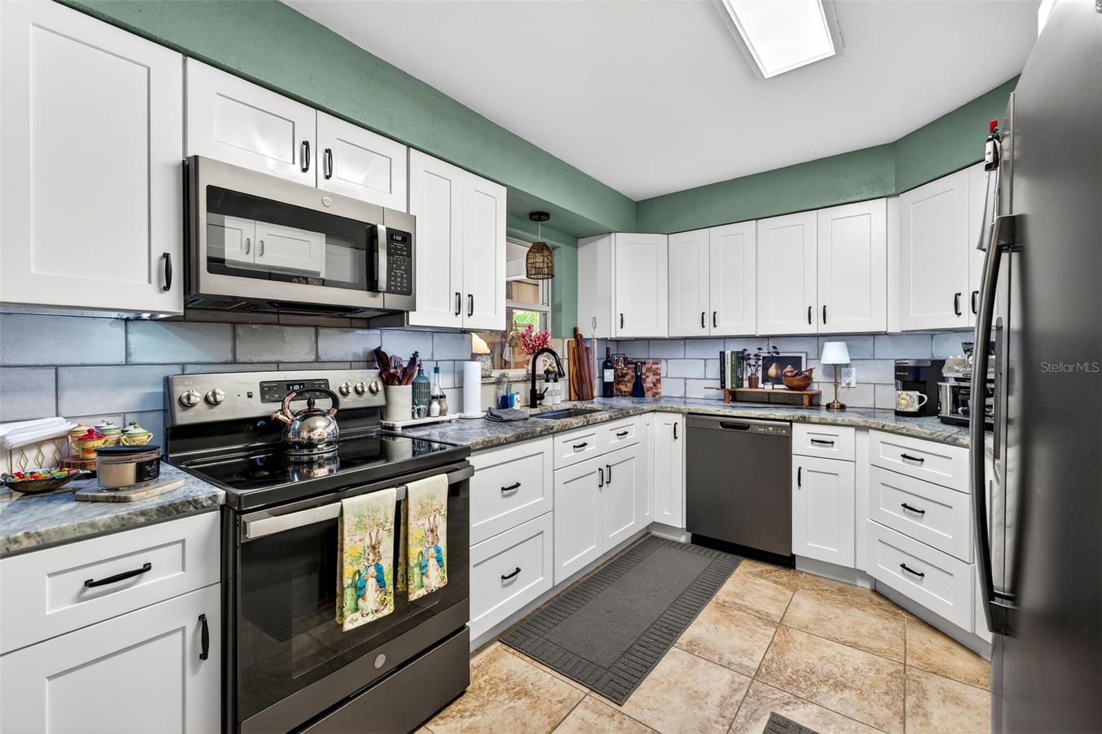 9925 47TH AVE N, SEMINOLE, FL, 33708