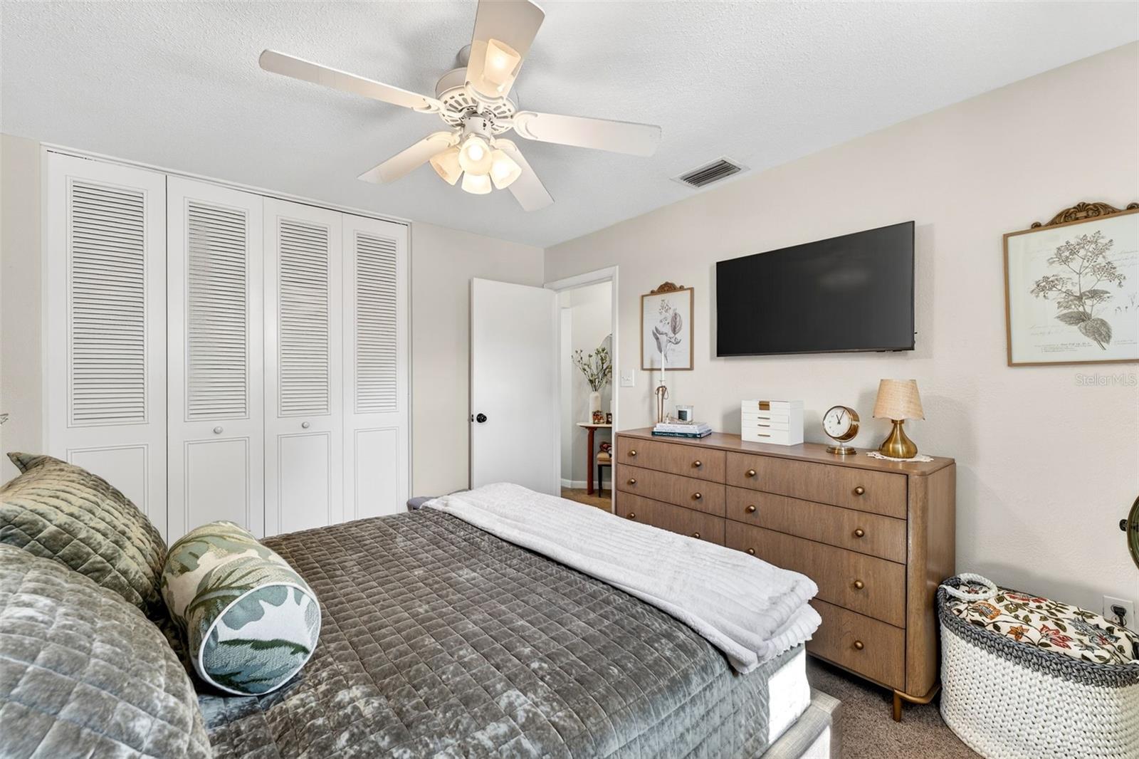 9925 47TH AVE N, SEMINOLE, FL, 33708