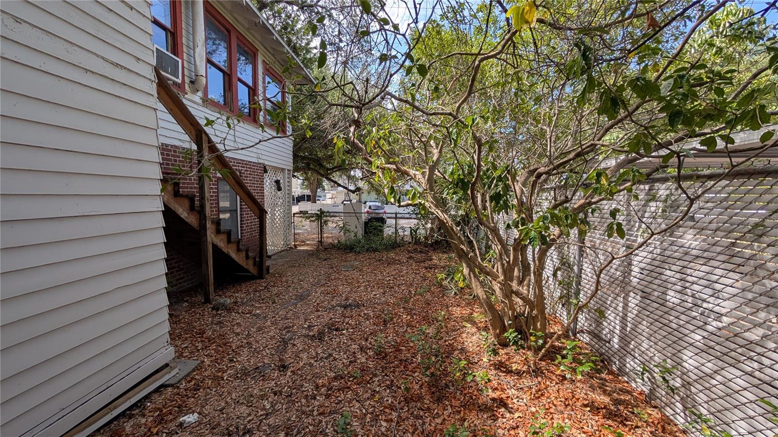114 S BUNGALOW PARK AVE, TAMPA, FL, 33609