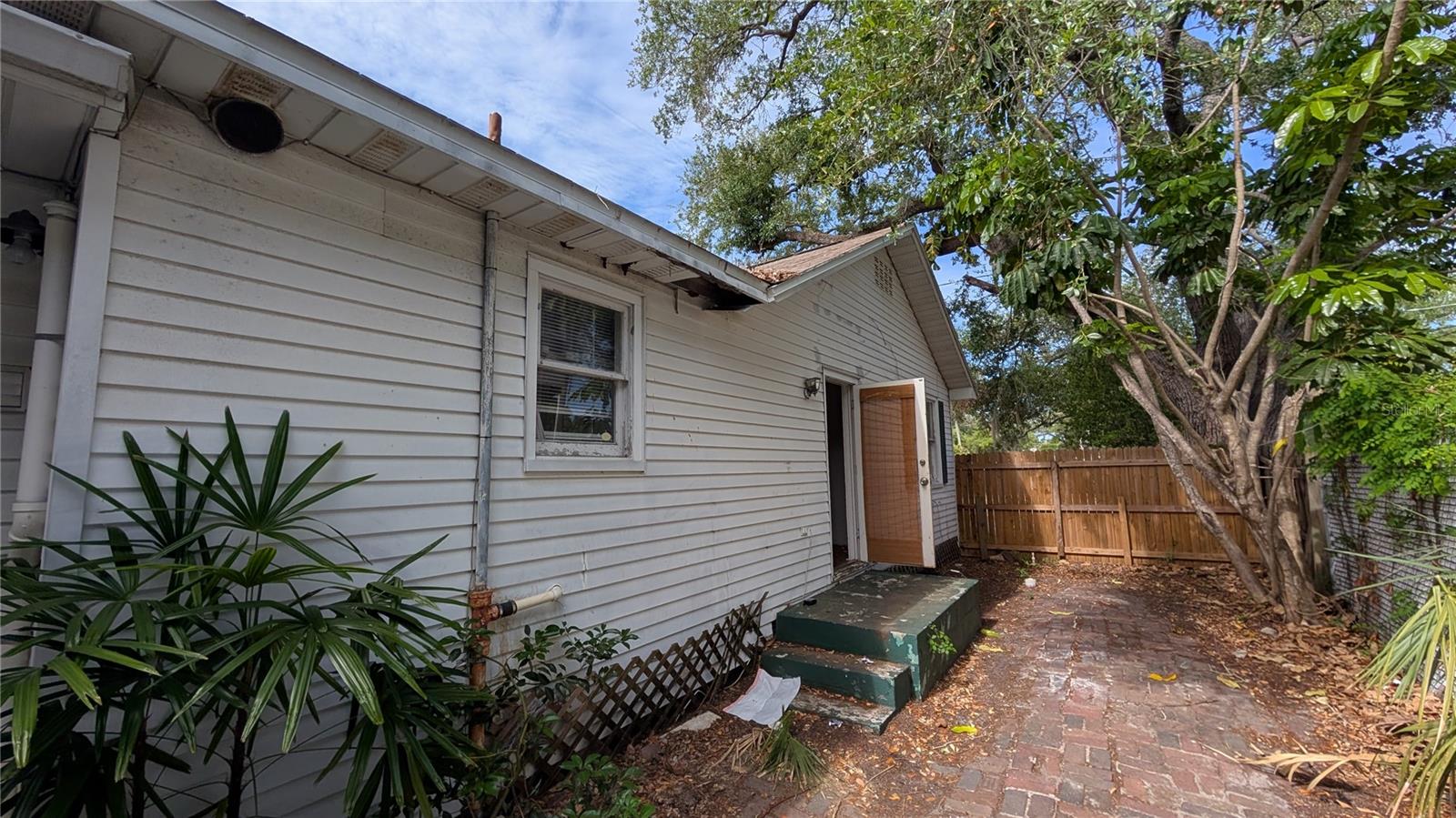 114 S BUNGALOW PARK AVE, TAMPA, FL, 33609